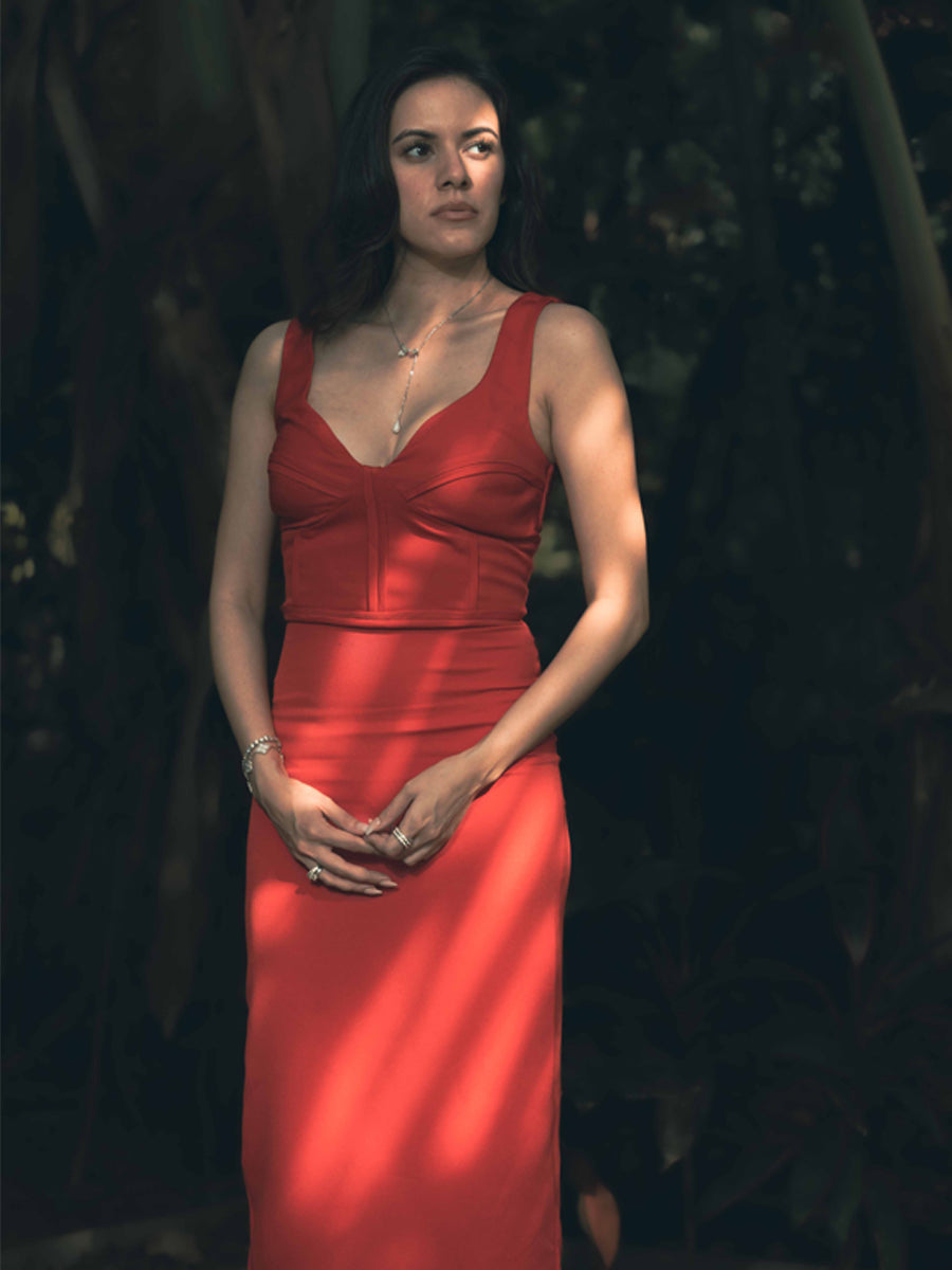 The Rouge Résonance Midi Dress